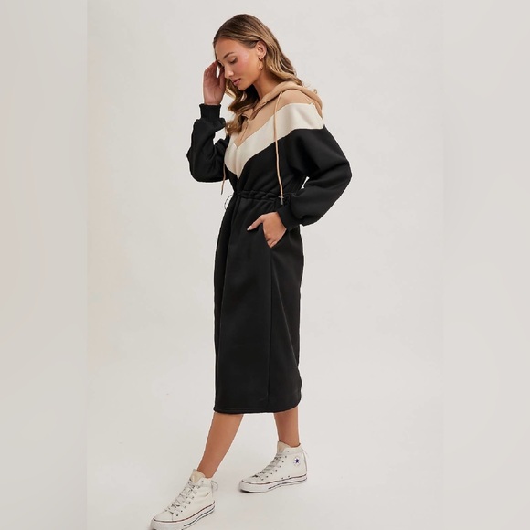 NWT Boutique Amelia Chevron Color Block Midi Hoodie Dress - Picture 7 of 9